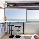 Sea View- Beach- Chic & Air-conditioned * サン・ローラン・デュ・ヴァール