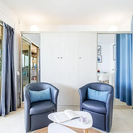 Sea View- Beach- Chic & Air-conditioned *