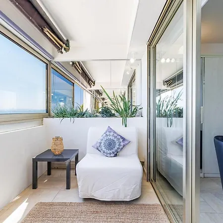 公寓 Sea View- Beach- Chic & Air-conditioned