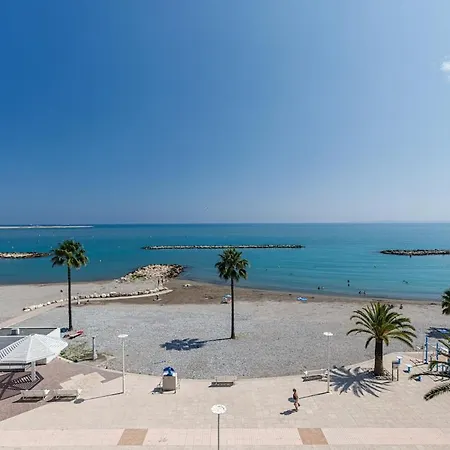 Sea View- Beach- Chic & Air-conditioned * Saint-Laurent-du-Var